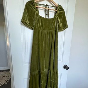 Velvet Green Anthropologie Dress w Pockets midi